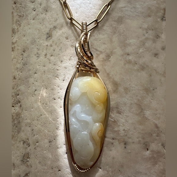 14k Gold Filled Genuine Jade Carved Luck Stone Healing Necklace Pendant - Picture 3 of 9